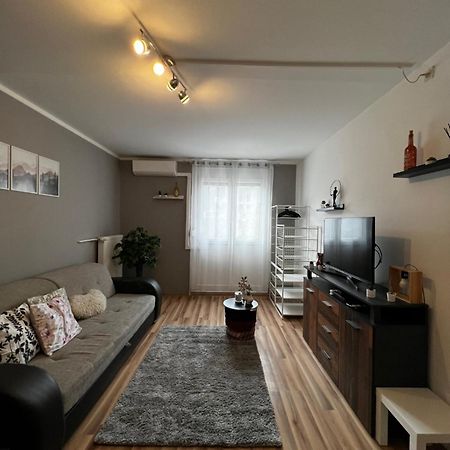 Renapartman Печ Экстерьер фото